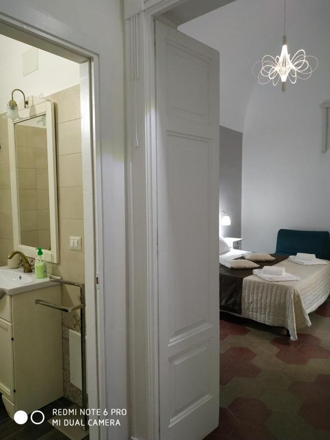 Le Suite Del Teatro Cucinino Privato Tarent Zewnętrze zdjęcie