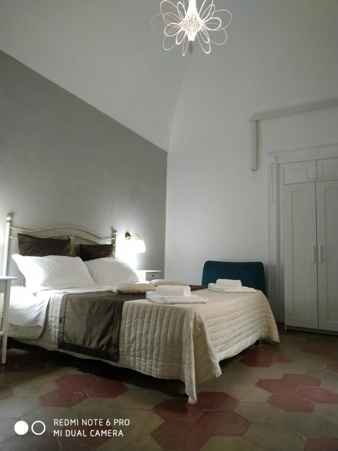 Le Suite Del Teatro Cucinino Privato Tarent Zewnętrze zdjęcie