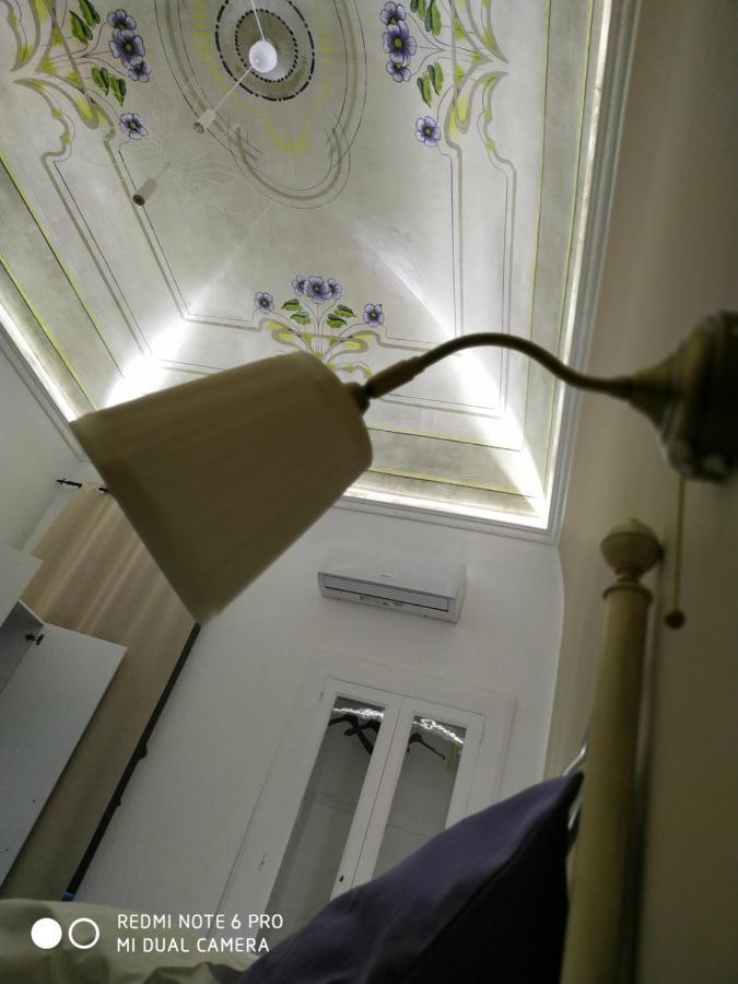 Le Suite Del Teatro Cucinino Privato Tarent Zewnętrze zdjęcie