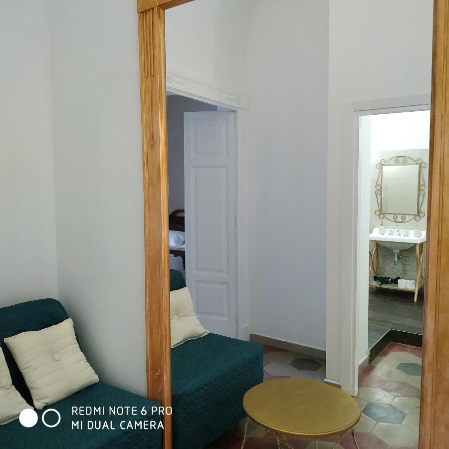 Le Suite Del Teatro Cucinino Privato Tarent Zewnętrze zdjęcie